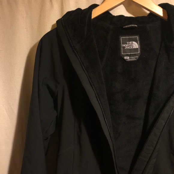 North face rain jacket - Picture 3 of 4